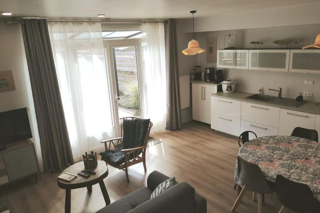 Les Ganivelles, Maison A 350 M De La *